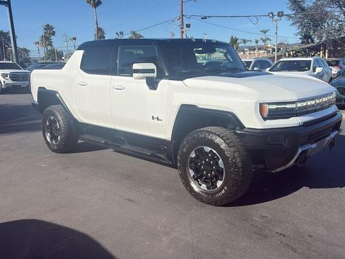 White 2023 GMC HUMMER EV Pickup 3X