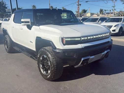 White 2023 GMC HUMMER EV Pickup 3X