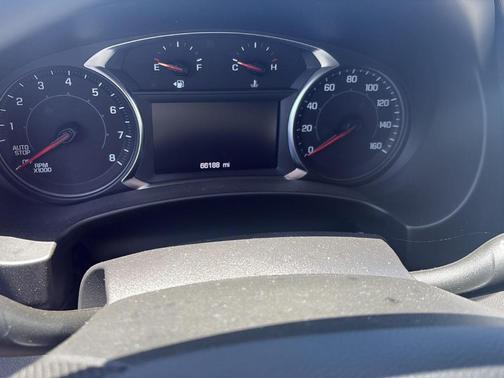 Desert Sand Metallic 2023 GMC Terrain SLE