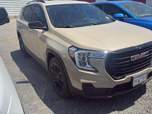 Desert Sand Metallic 2023 GMC Terrain SLE