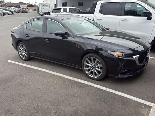 2024 Mazda Mazda3 FWD w/Preferred Package