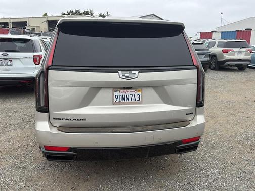 2023 Cadillac Escalade Sport