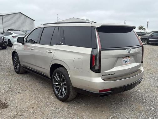 2023 Cadillac Escalade Sport