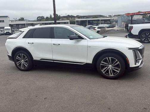 Crystal White Tri-Coat 2024 Cadillac LYRIQ Luxury