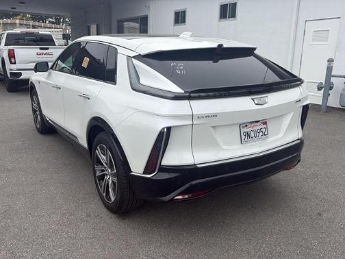Crystal White Tri-Coat 2024 Cadillac LYRIQ Luxury