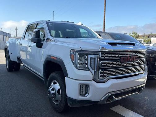 Onyx Black 2022 GMC Sierra 3500 Denali