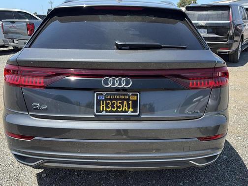 2022 Audi Q8 55 Premium Plus