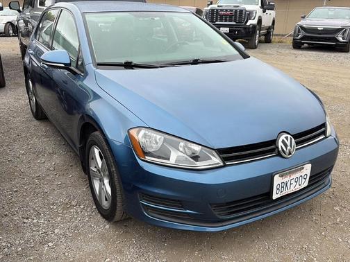 2015 Volkswagen Golf TDI S 4-Door