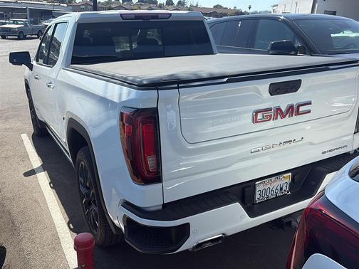 2023 GMC Sierra 1500 Denali
