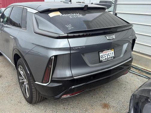 2023 Cadillac LYRIQ Luxury