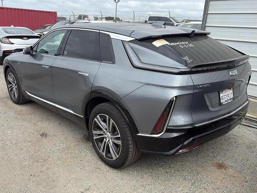 2023 Cadillac LYRIQ Luxury