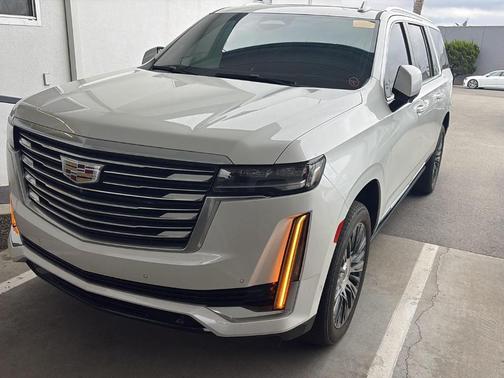 Crystal White Tri-Coat 2022 Cadillac Escalade ESV Premium Luxury Platinum