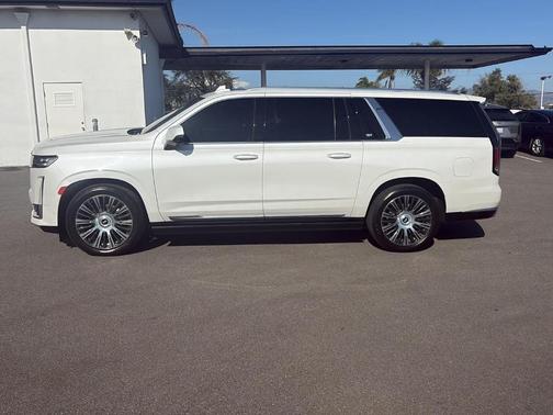 Crystal White Tri-Coat 2022 Cadillac Escalade ESV Premium Luxury Platinum