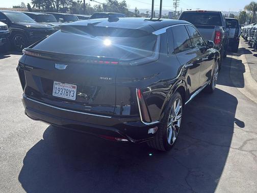 Stellar Black Metallic 2024 Cadillac LYRIQ Luxury