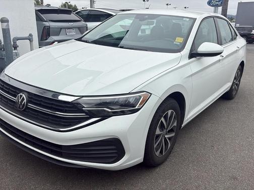 Pure White 2024 Volkswagen Jetta 1.5T S