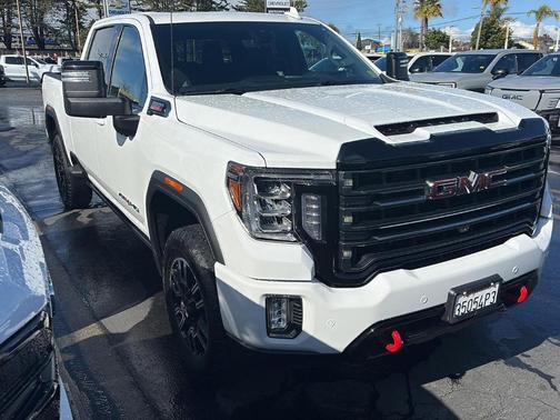 2022 GMC Sierra 2500 AT4