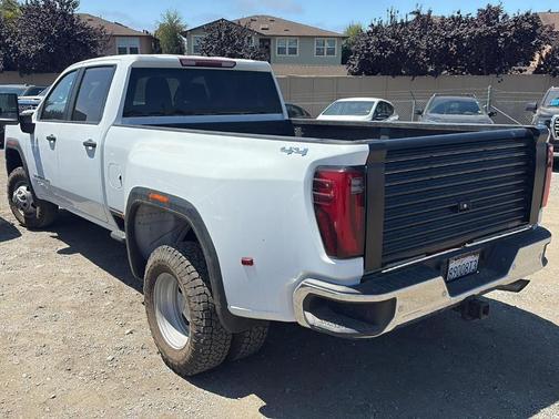 2024 GMC Sierra 3500 Pro