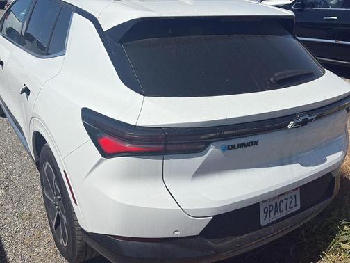 Summit White 2024 Chevrolet Equinox EV LT