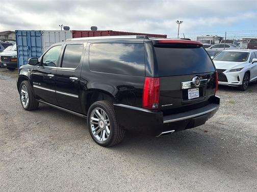 2013 Cadillac Escalade ESV Platinum Edition