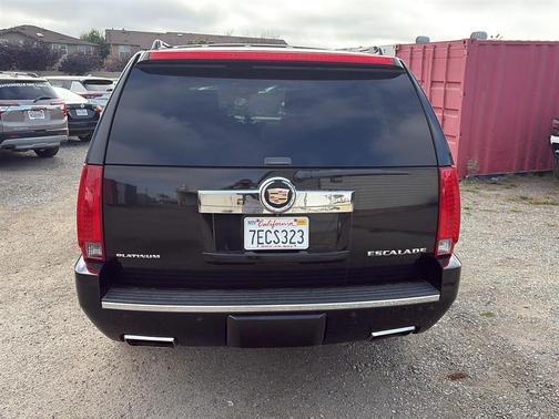2013 Cadillac Escalade ESV Platinum Edition