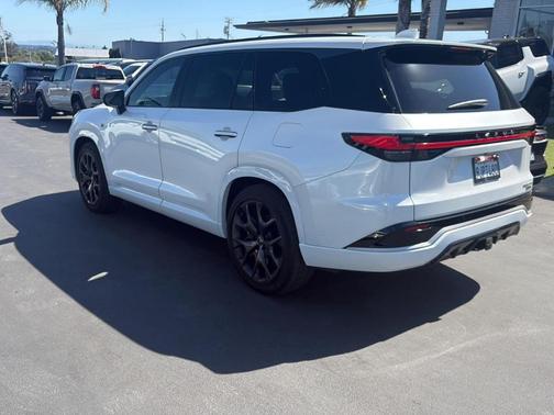 Wind Chill Pearl 2024 Lexus TX 500h Luxury