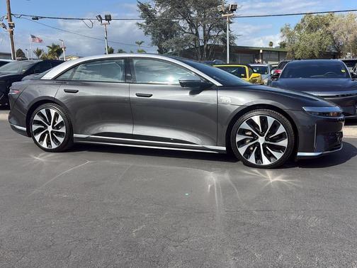 Quantum Gray 2022 Lucid Air Grand Touring