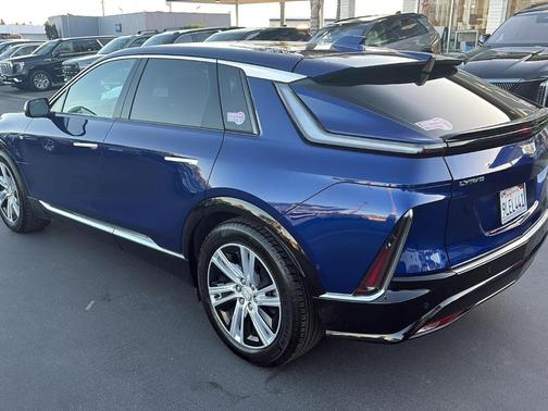 2024 Cadillac LYRIQ Tech