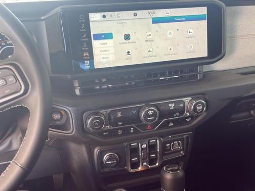 Bright White Clearcoat 2025 Jeep Wrangler Sport