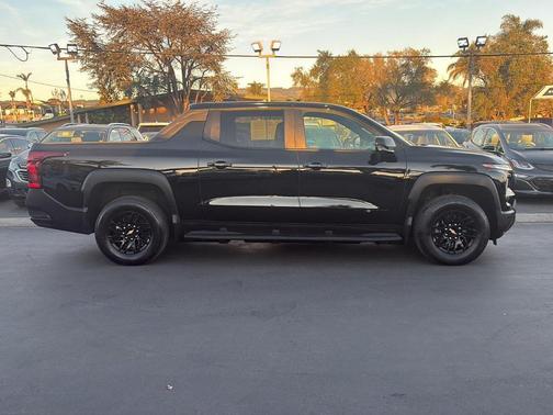 2024 Chevrolet Silverado EV WT