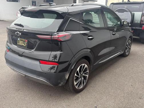 Mosaic Black Metallic 2022 Chevrolet Bolt EUV Premier