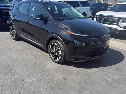 Mosaic Black Metallic 2022 Chevrolet Bolt EUV Premier