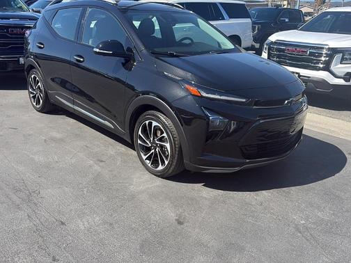 Mosaic Black Metallic 2022 Chevrolet Bolt EUV Premier