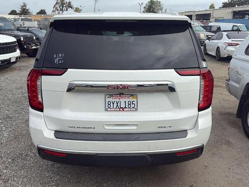 2021 GMC Yukon SLT