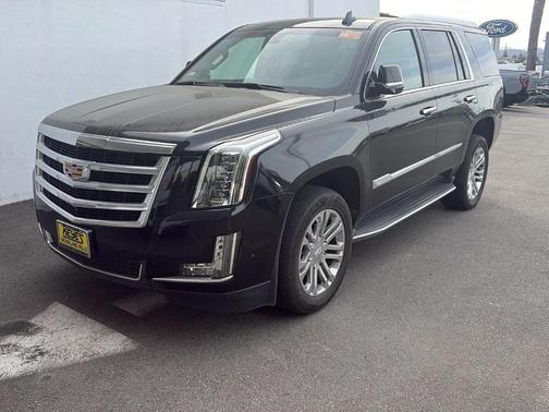 2018 Cadillac Escalade Standard