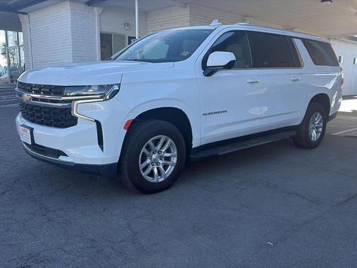 2022 Chevrolet Suburban LS