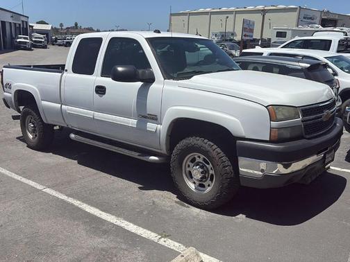 2005 Chevrolet Silverado 2500 LT H/D Extended Cab