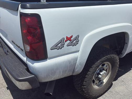 2005 Chevrolet Silverado 2500 LT H/D Extended Cab
