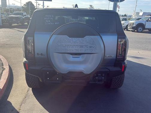 2024 GMC HUMMER EV SUV 3X