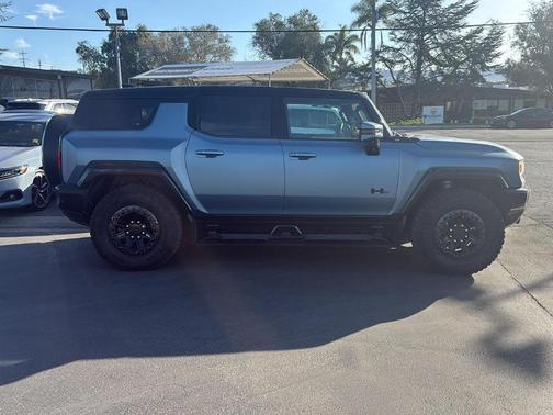 2024 GMC HUMMER EV SUV 3X