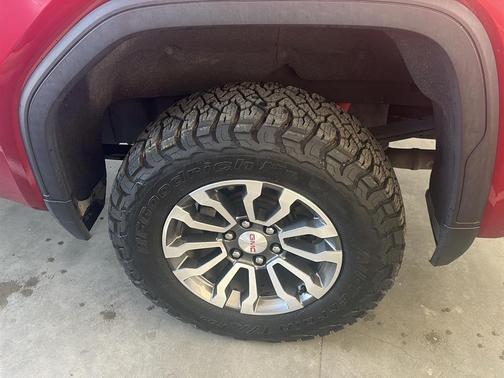 Cayenne Red Tintcoat 2021 GMC Sierra 1500 AT4