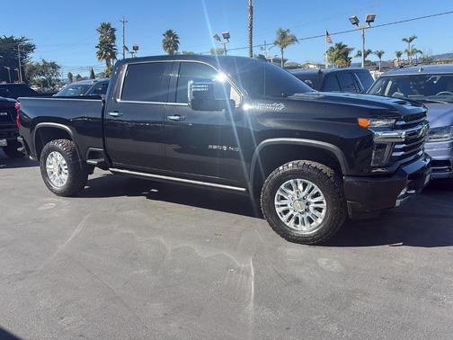 Mosaic Black Metallic 2022 Chevrolet Silverado 2500 High Country