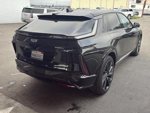 2024 Cadillac LYRIQ Sport