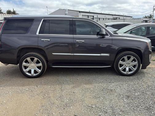 2017 Cadillac Escalade Premium Luxury