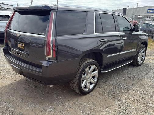 2017 Cadillac Escalade Premium Luxury