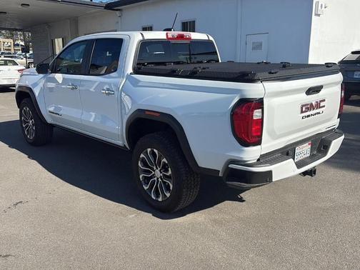 2023 GMC Canyon Denali