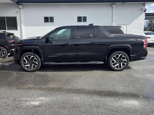 2024 Chevrolet Silverado EV RST