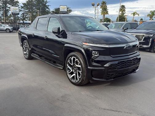 2024 Chevrolet Silverado EV RST