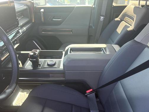 White 2025 GMC HUMMER EV SUV 2X