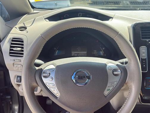2014 Nissan Leaf SV