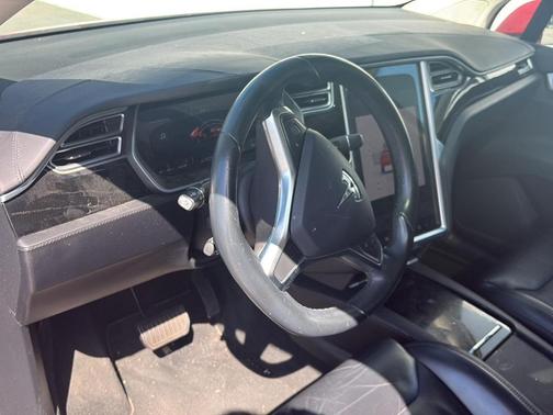 2016 Tesla Model X 70D